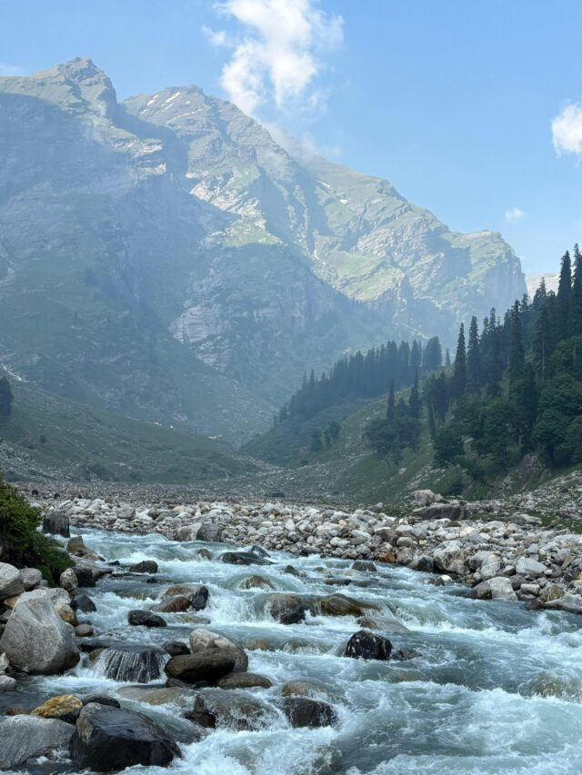 indian most popular hills station
 बारिश के मौसम मे एक बार जरूर जाए